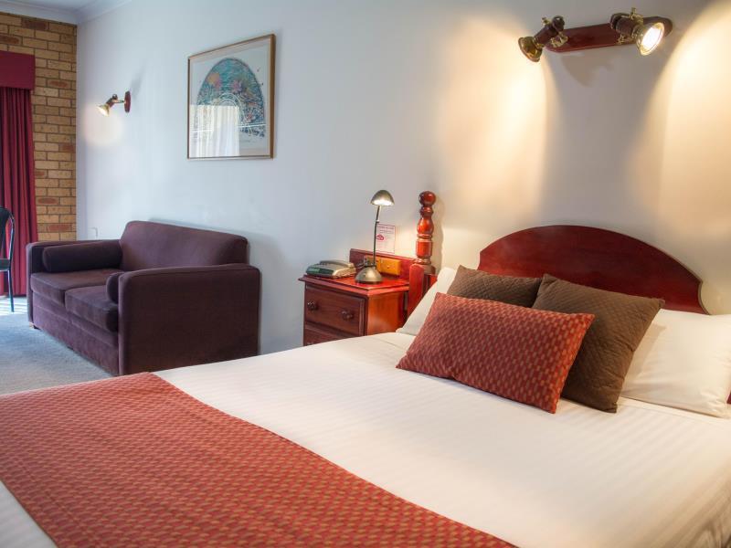 Narrandera Club Motor Inn Экстерьер фото