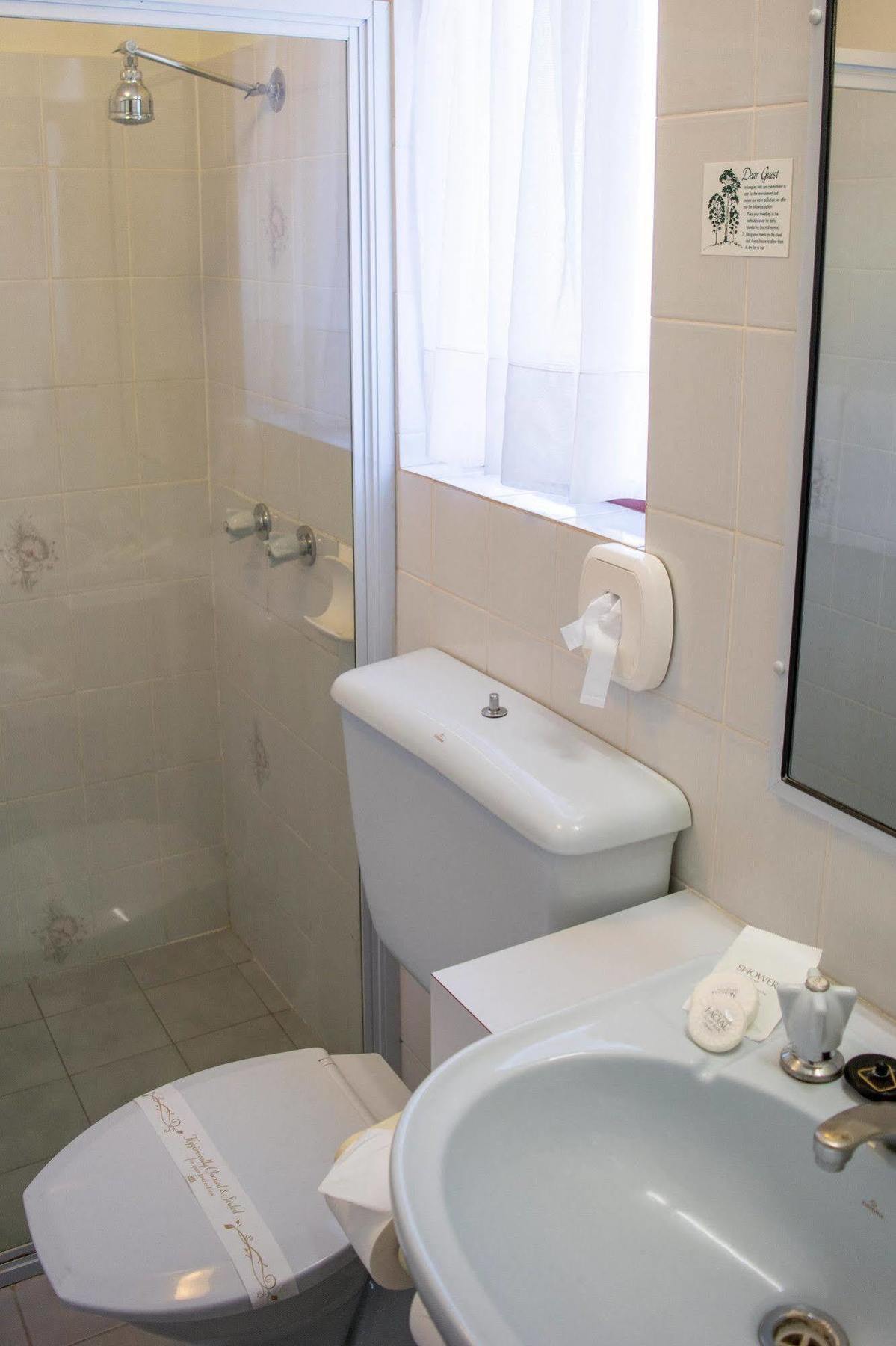Narrandera Club Motor Inn Экстерьер фото